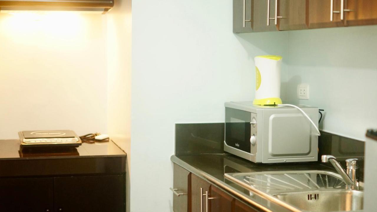 Manila Airport Staycation Near Naia Terminal 3 Pasay Exterior photo